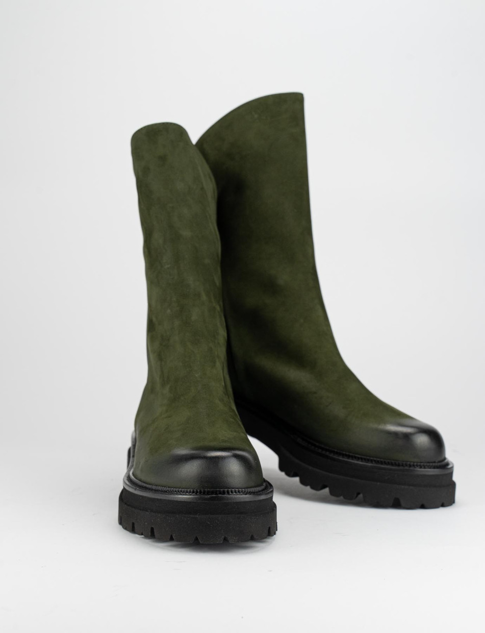 Low heel ankle boots heel 2 cm green