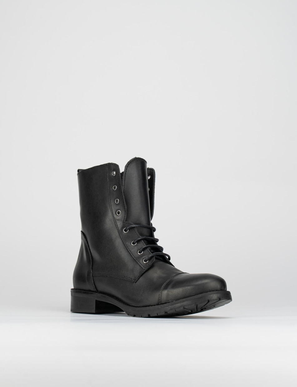 Combat boots heel 3 cm black leather