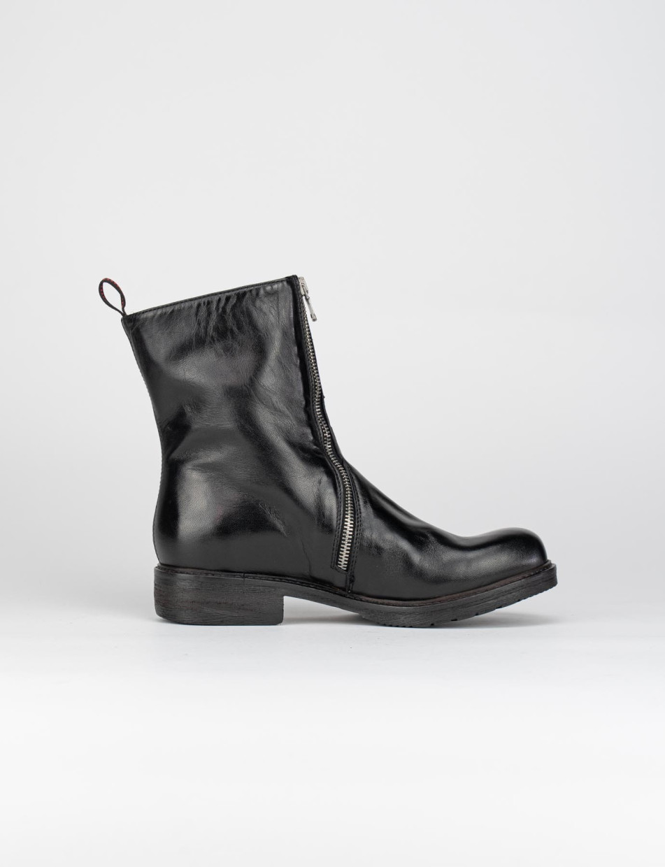 Low heel ankle boots heel 3 cm black leather