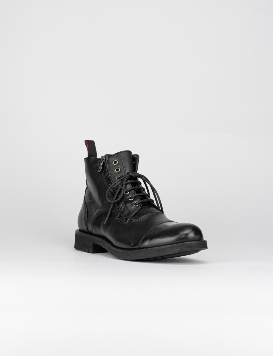 Combat boots heel 2 cm black leather