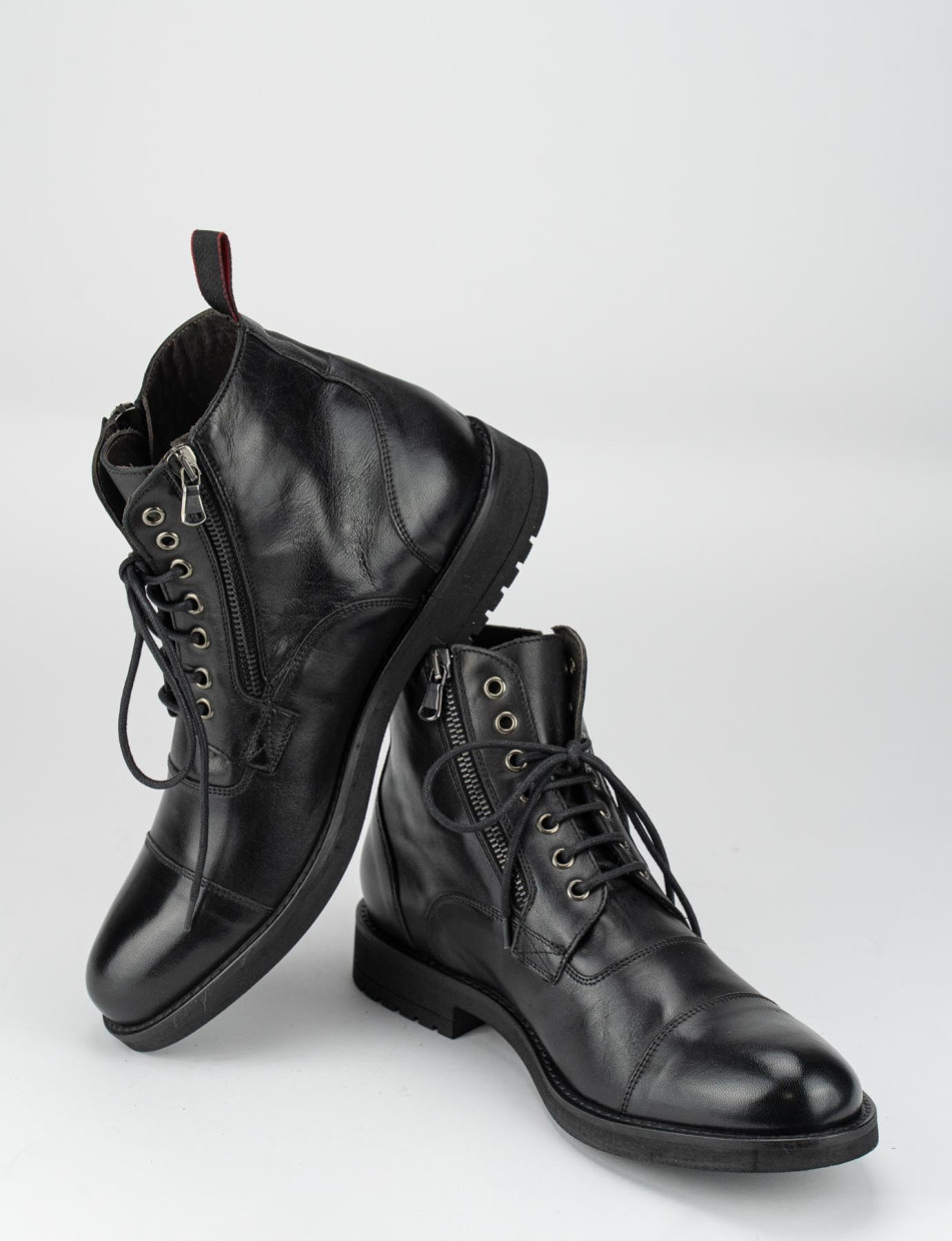 Combat boots heel 2 cm black leather