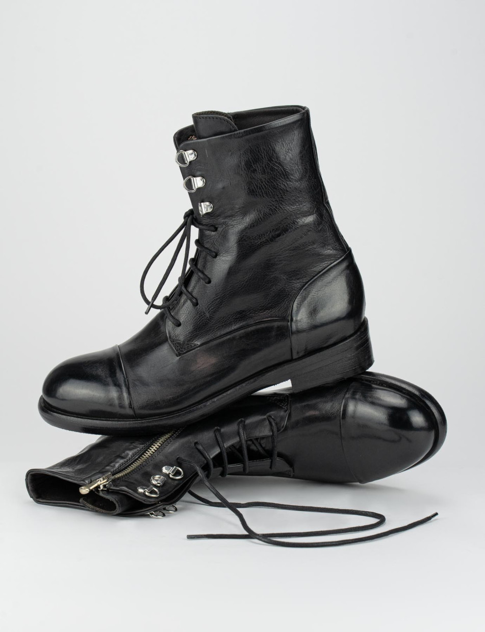 Combat boots heel 2 cm black leather