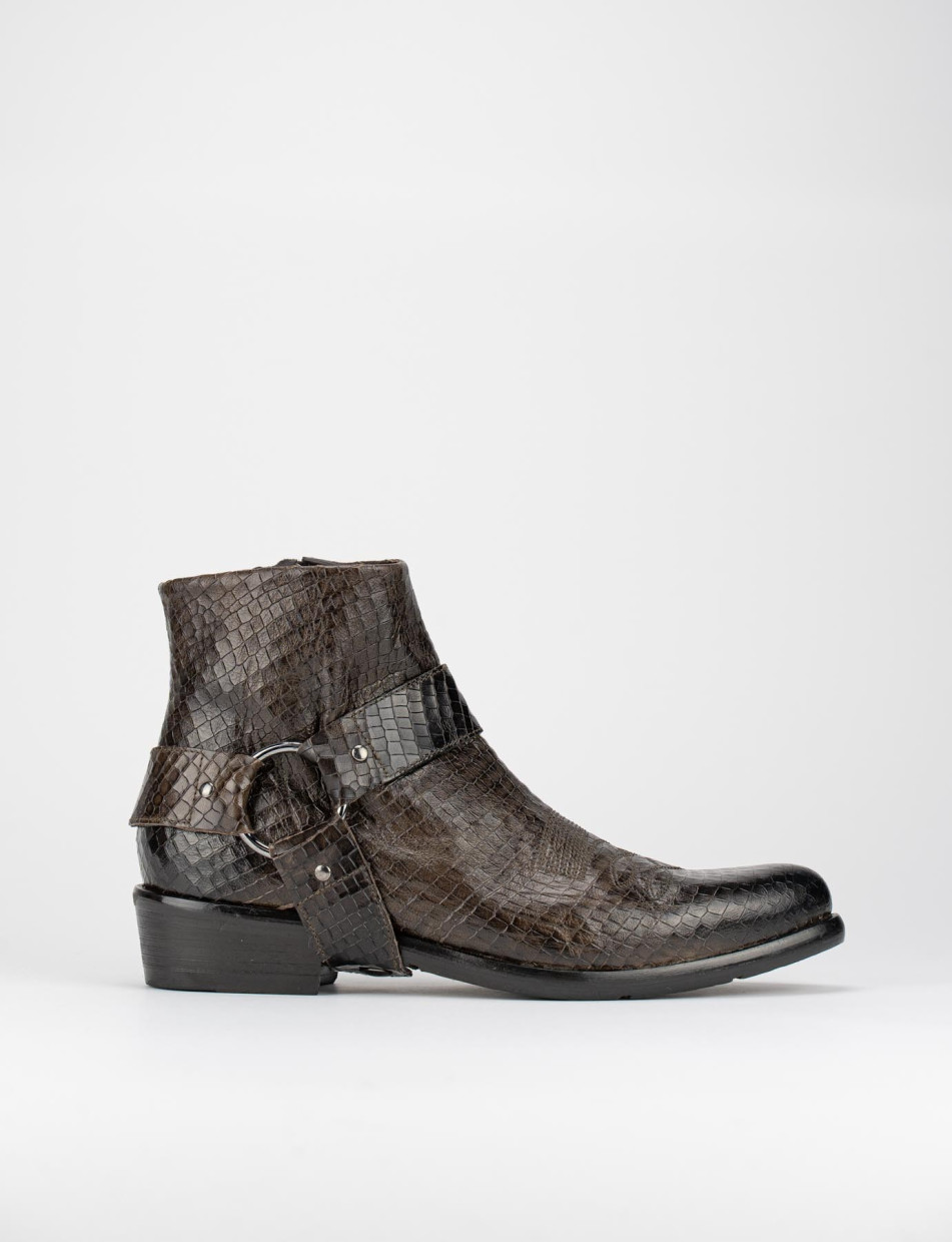 Ankle boots heel 2 cm dark brown python
