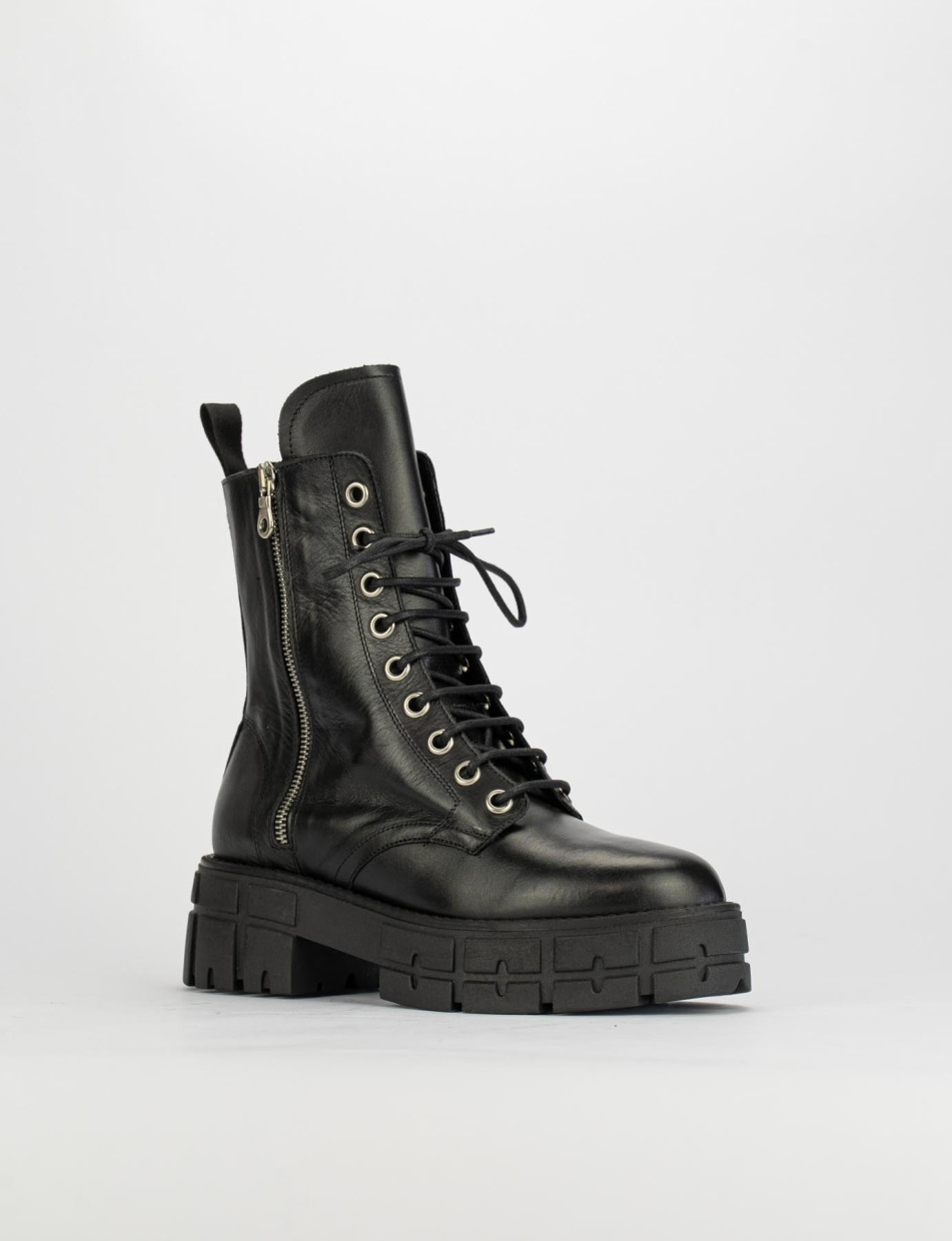 Combat boots heel 5 cm black leather