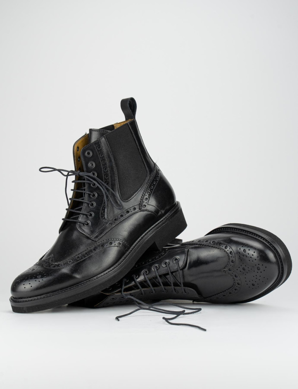 Combat boots black leather