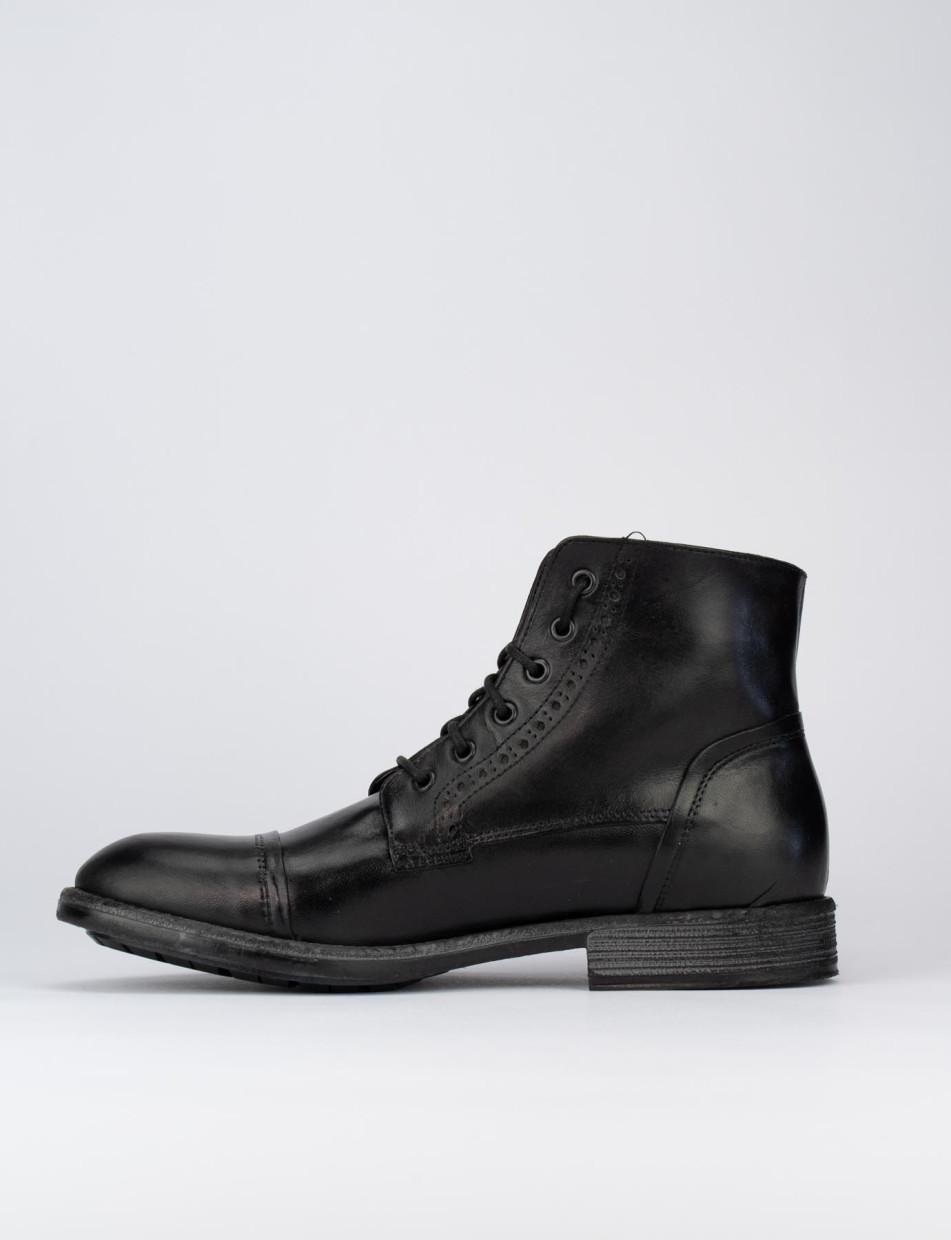 Combat boots heel 2 cm black leather