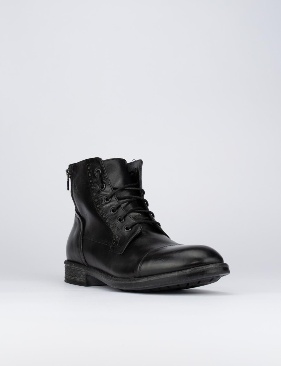 Combat boots heel 2 cm black leather