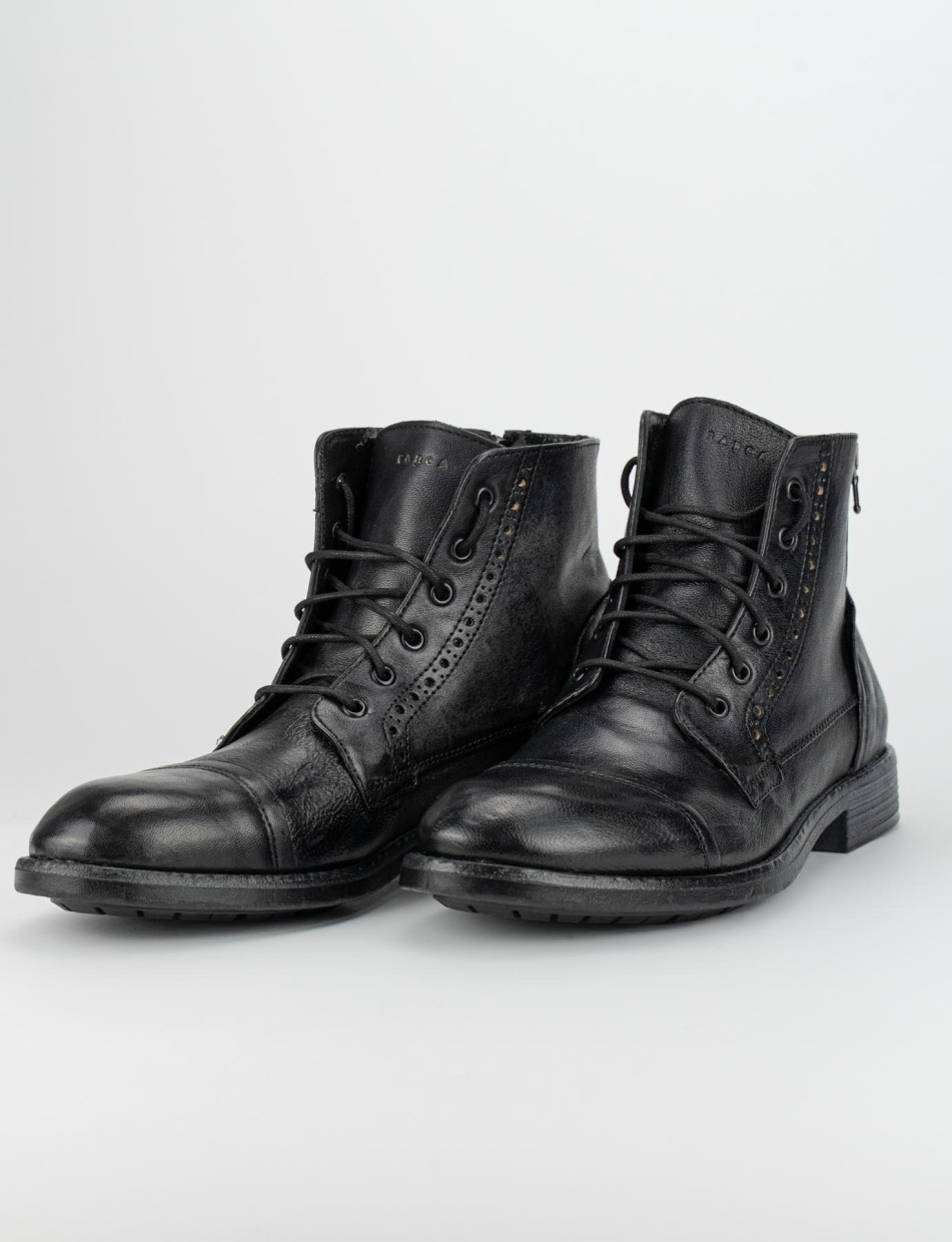 Combat boots heel 2 cm black leather