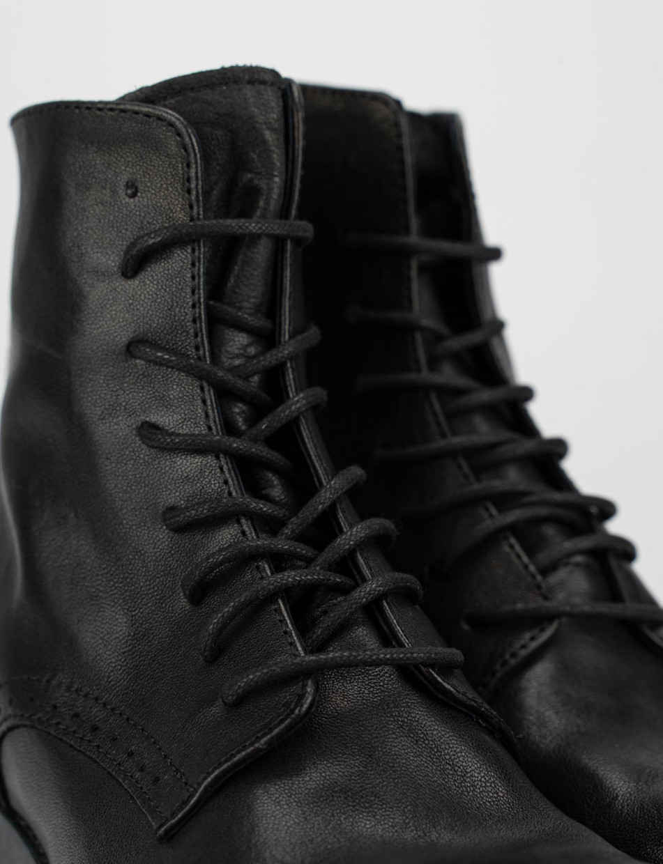 Combat boots heel 2 cm black leather