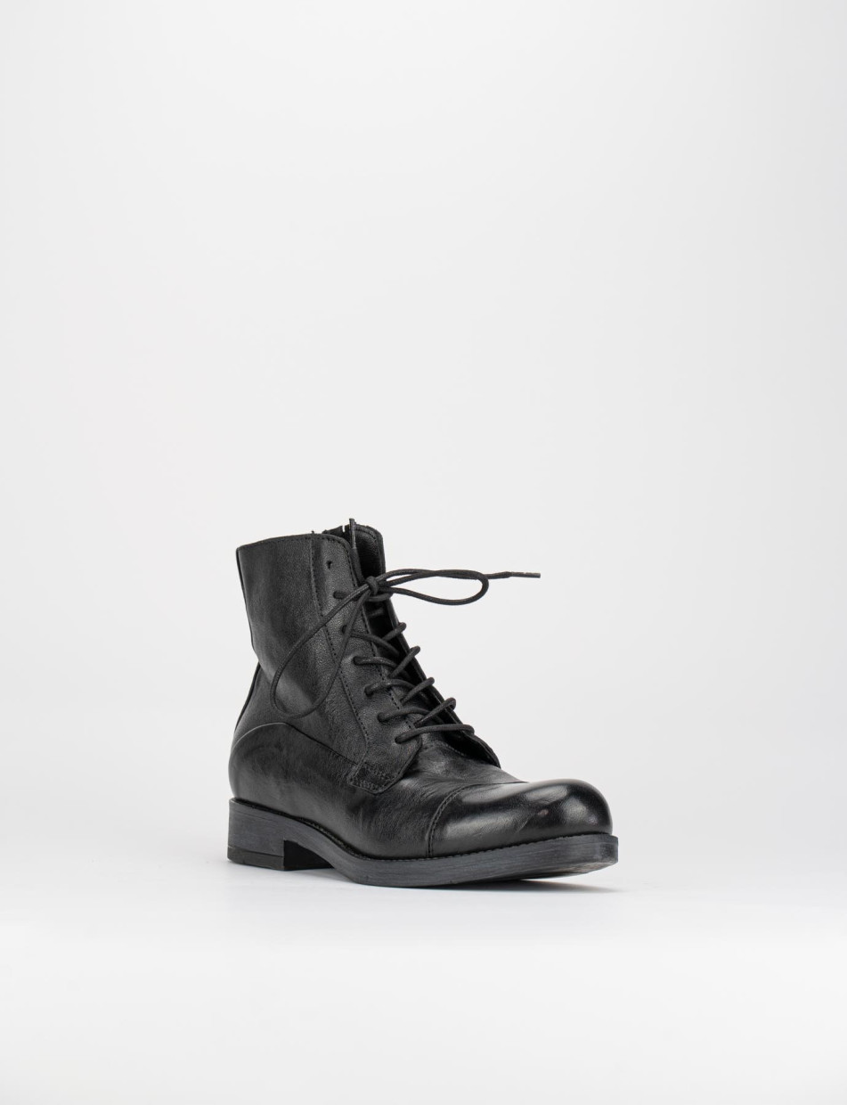 Combat boots heel 1 cm black leather