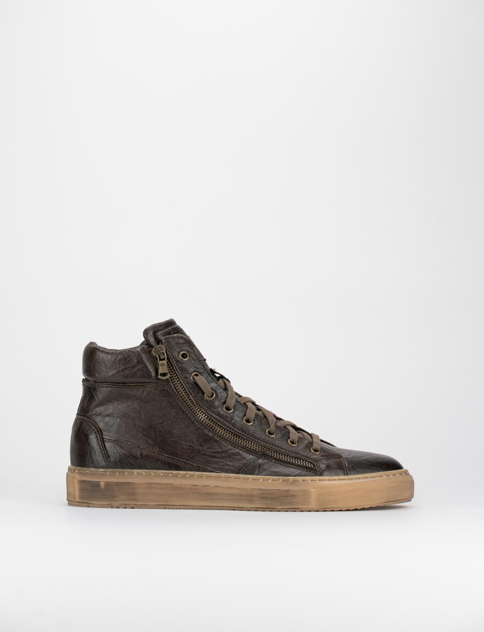 Sneakers dark brown leather