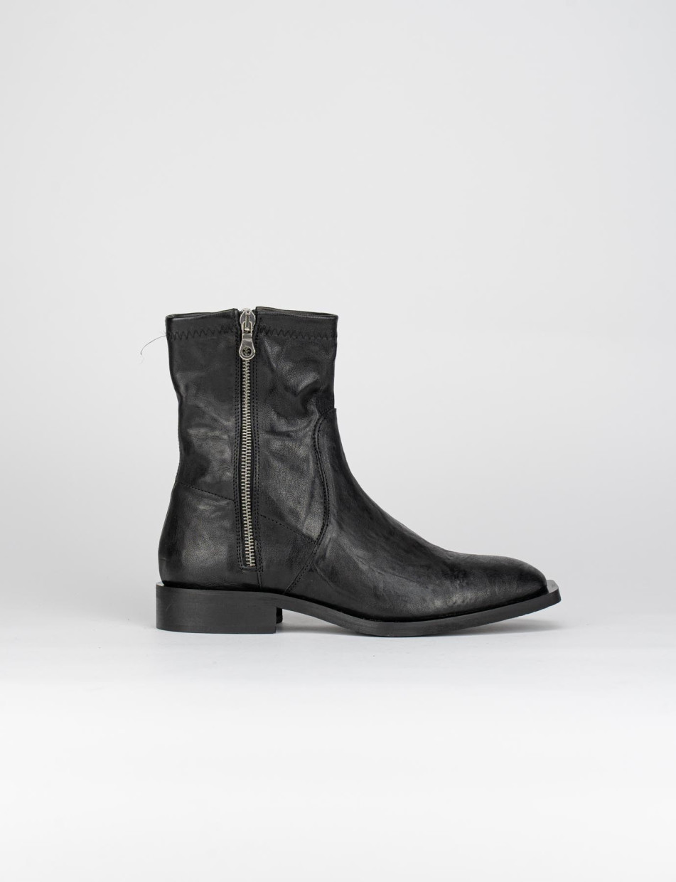 Low heel ankle boots heel 2 cm black leather