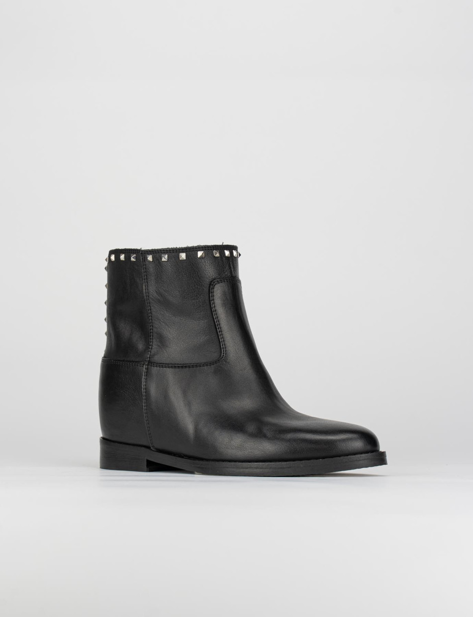 Stivale tronchetto tacco 3 cm nero