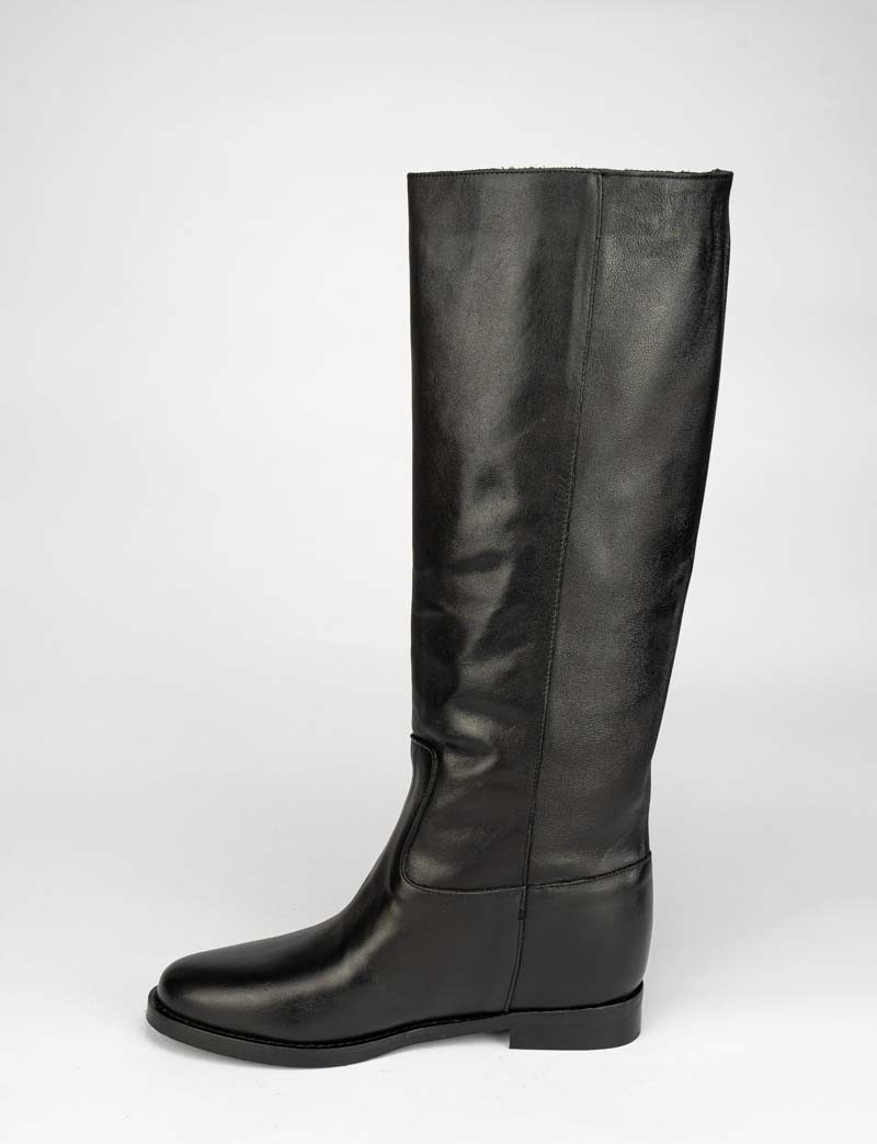 Low heel boots heel 2 cm black leather