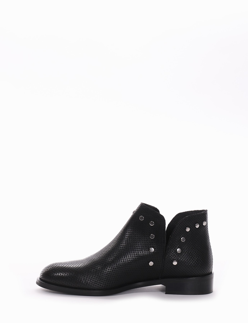 Low heel ankle boots heel 2 cm black leather