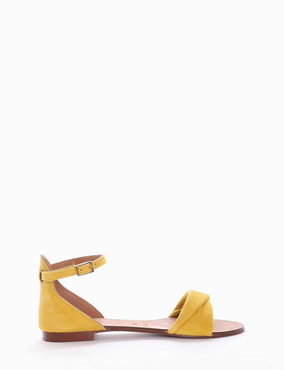 Low heel sandals heel 1 cm yellow chamois