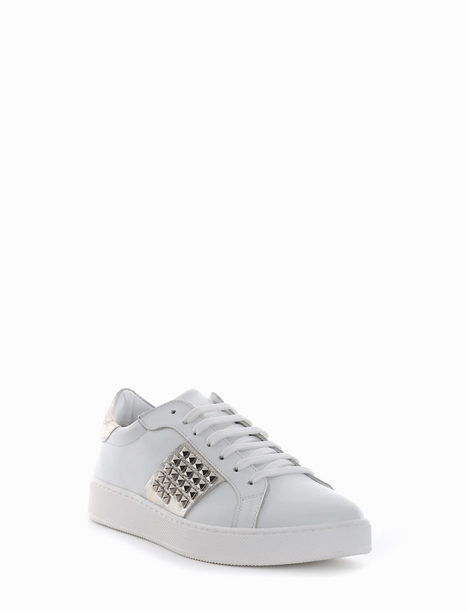 Sneakers white leather