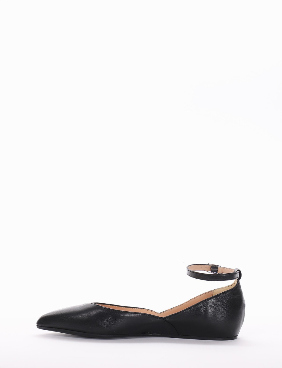 Flat shoes heel 1 cm black leather