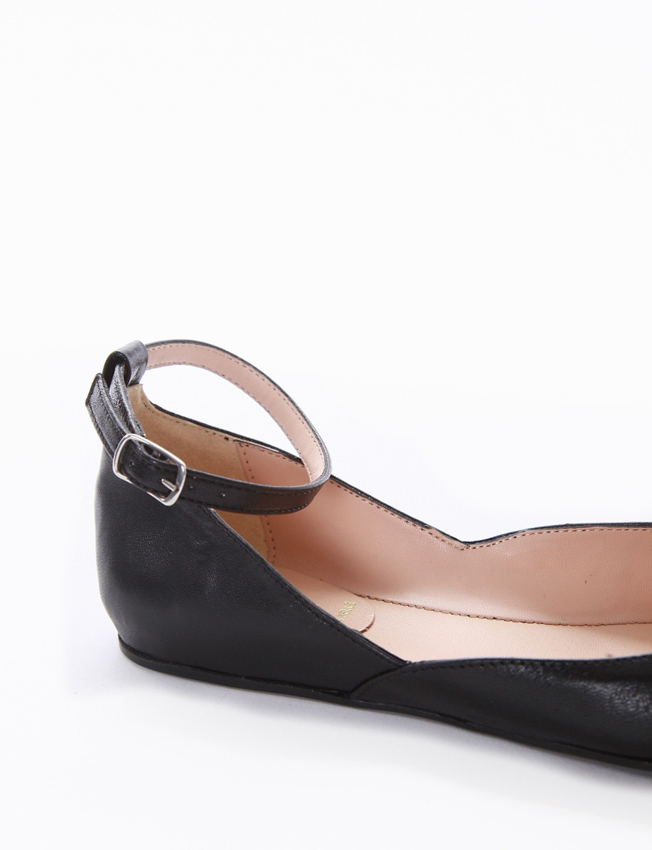 Flat shoes heel 1 cm black leather