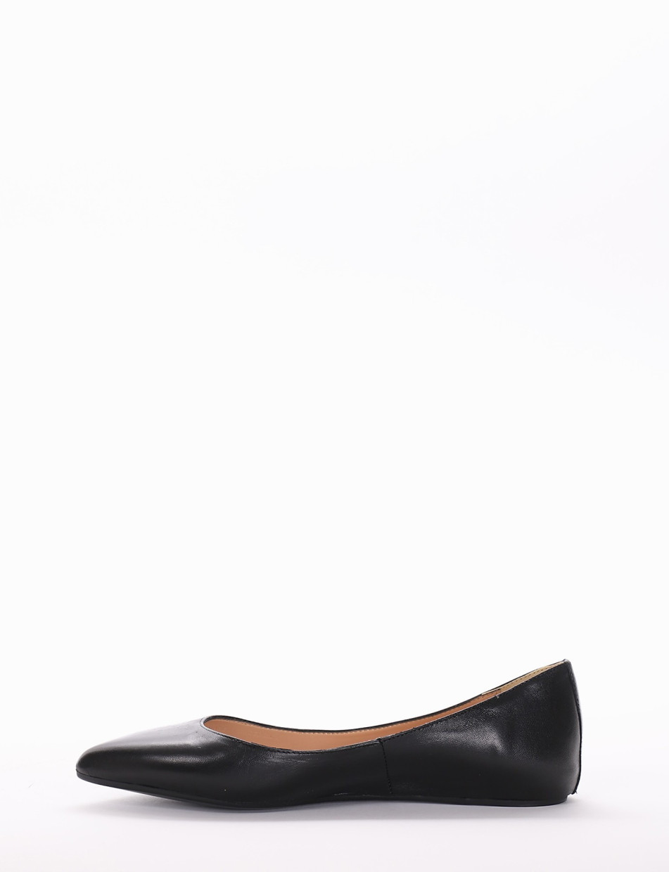 Flat shoes heel 1 cm black leather