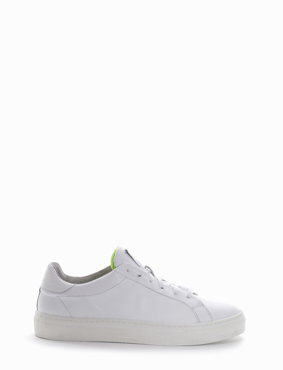 Sneakers white leather