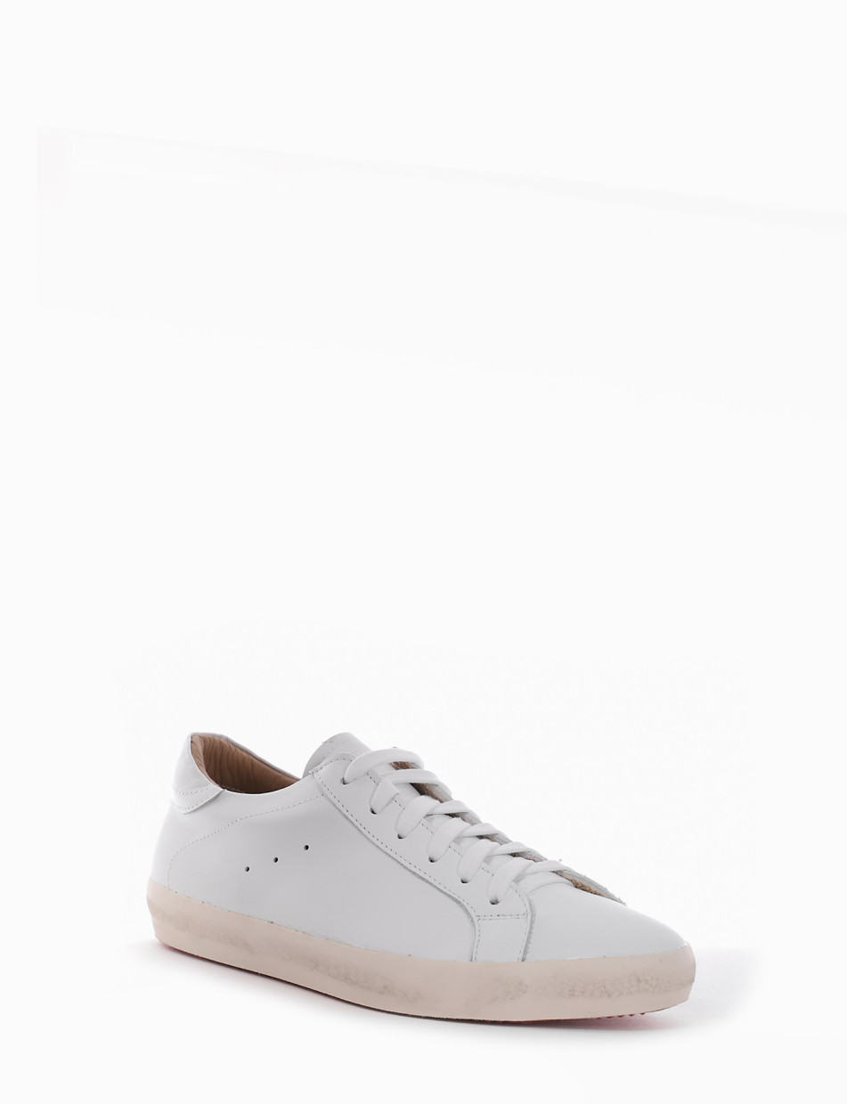 Sneakers white leather