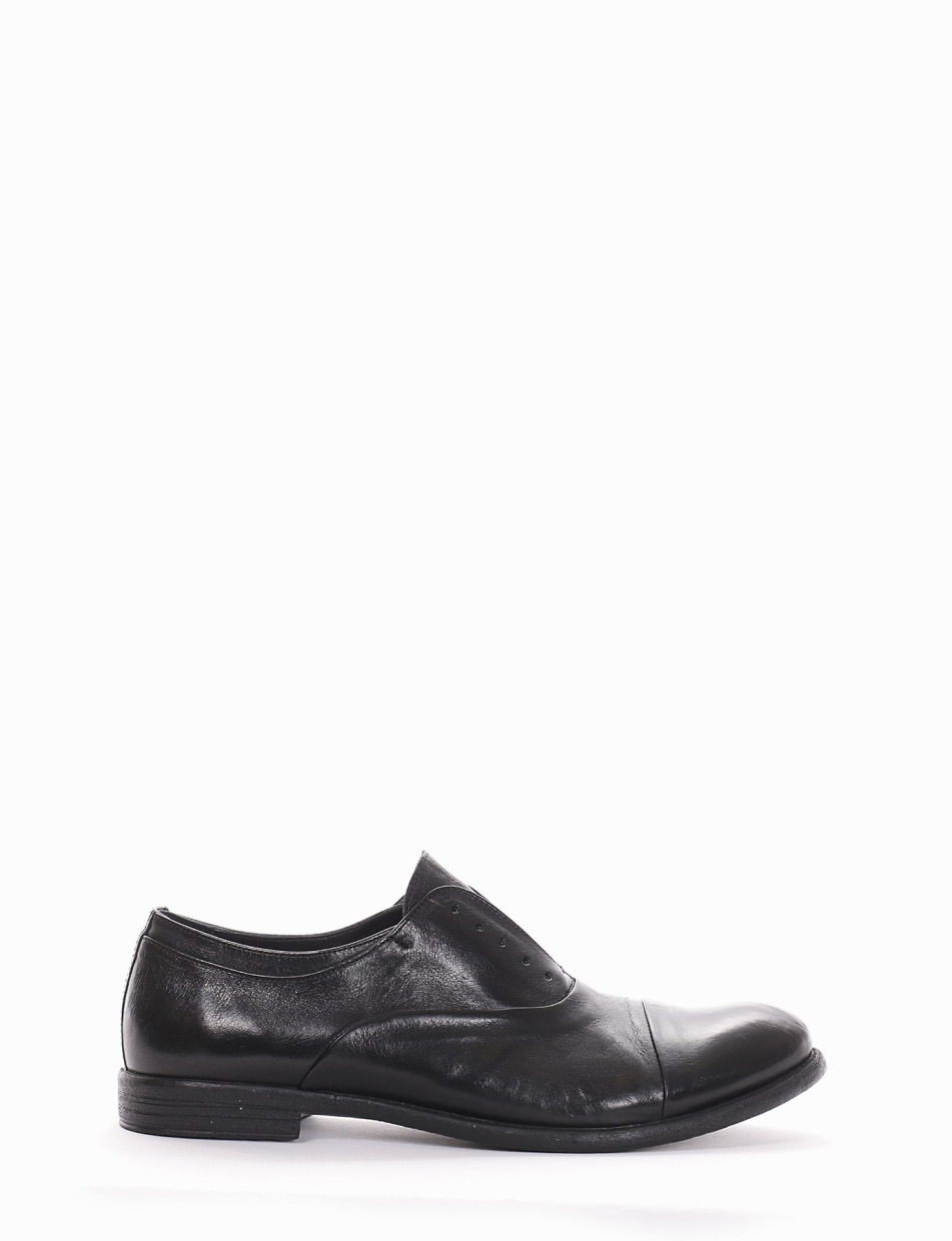 Lace-up shoes black leather