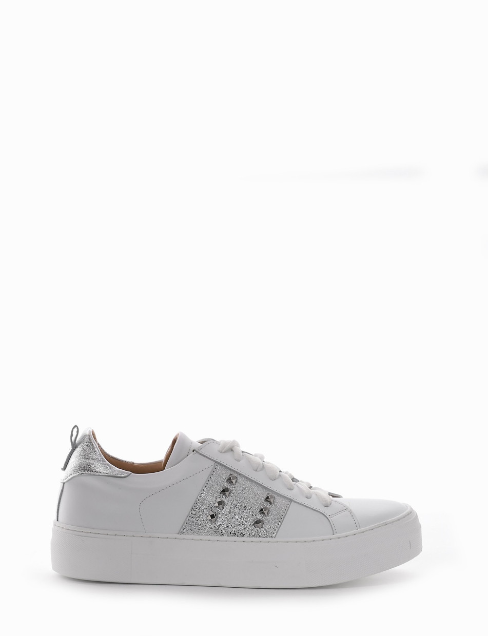 Sneakers white leather