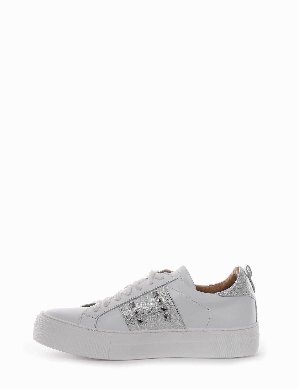 Sneakers white leather