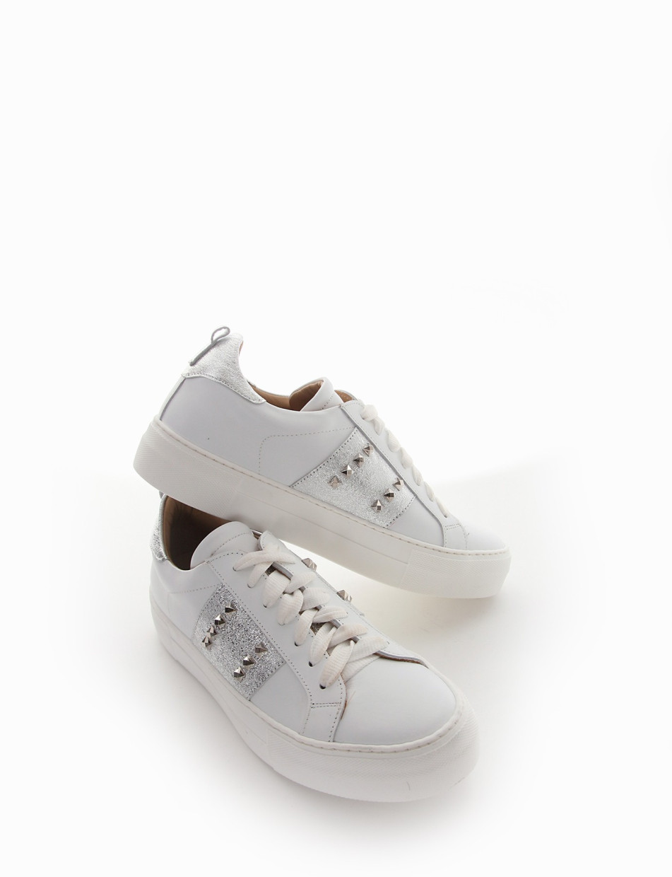 Sneakers white leather