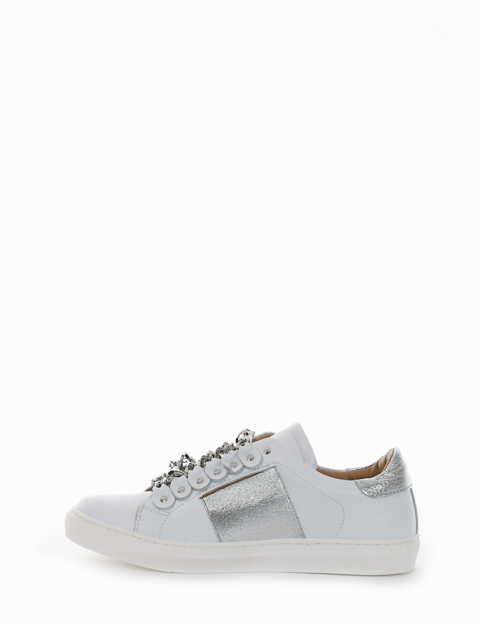 Sneakers white leather