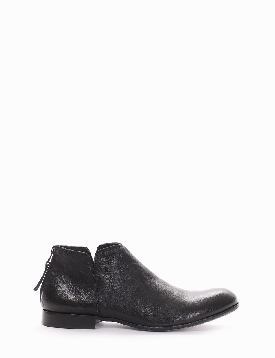 Ankle boots black leather