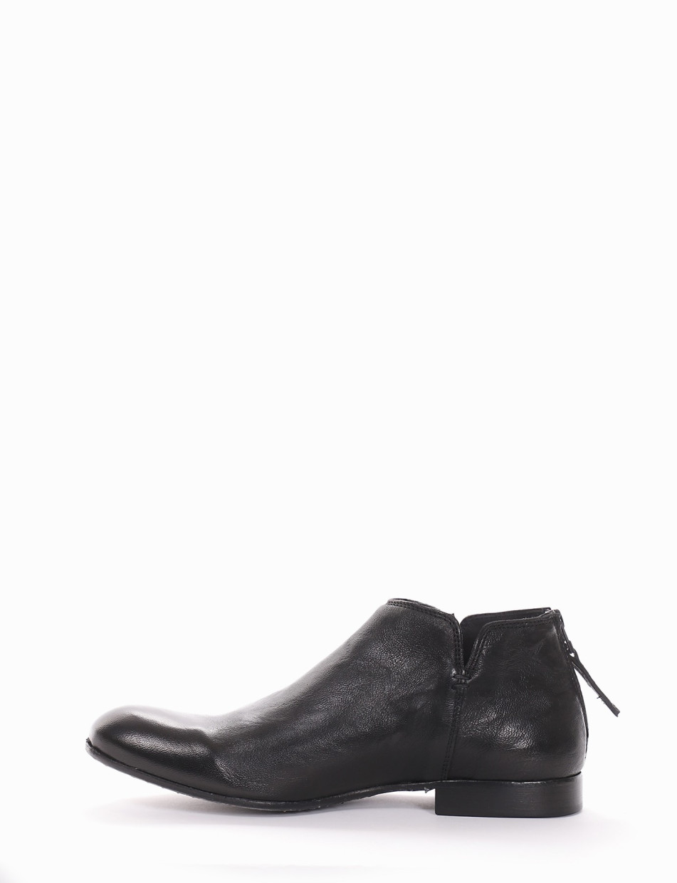 Ankle boots black leather