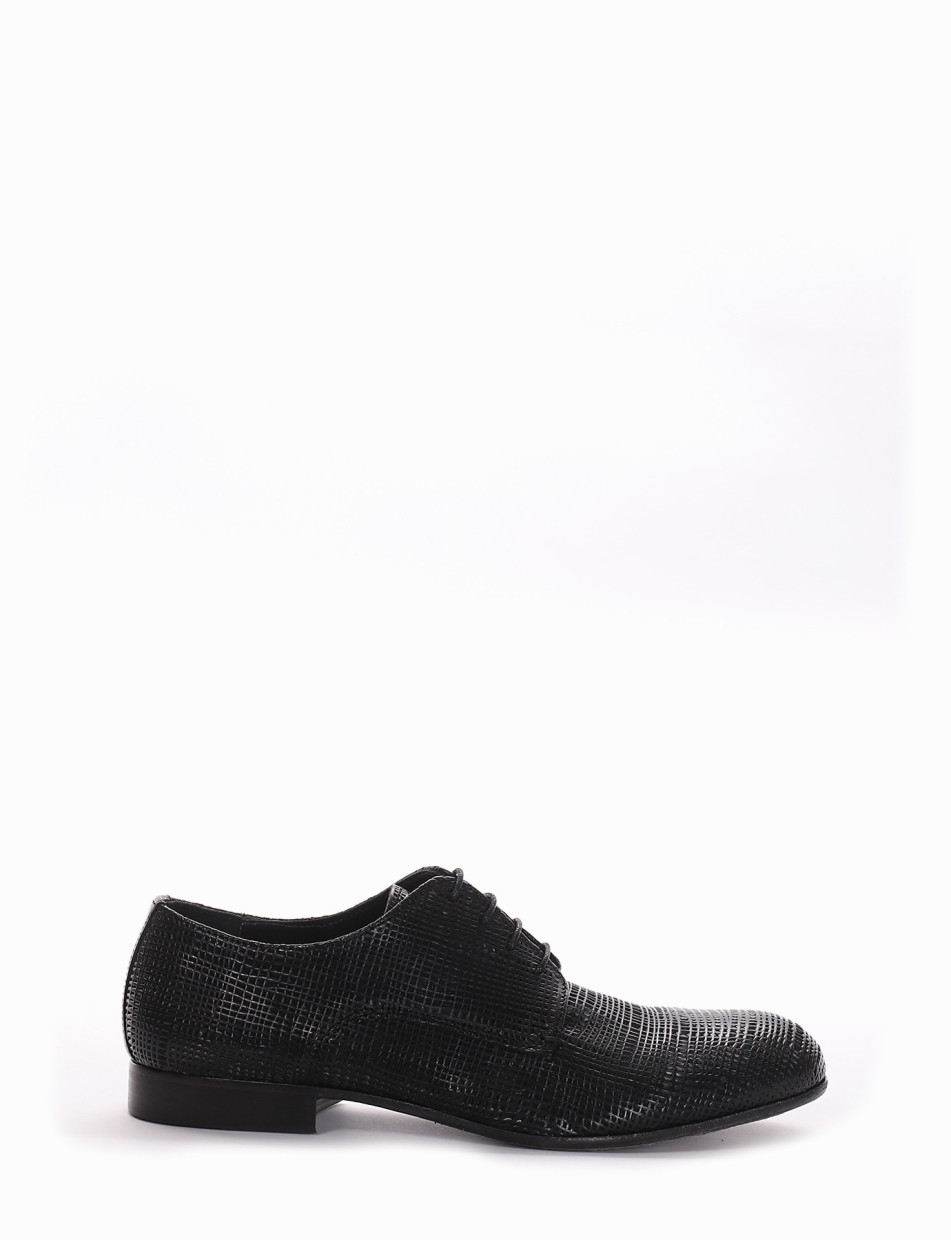 Lace-up shoes black leather