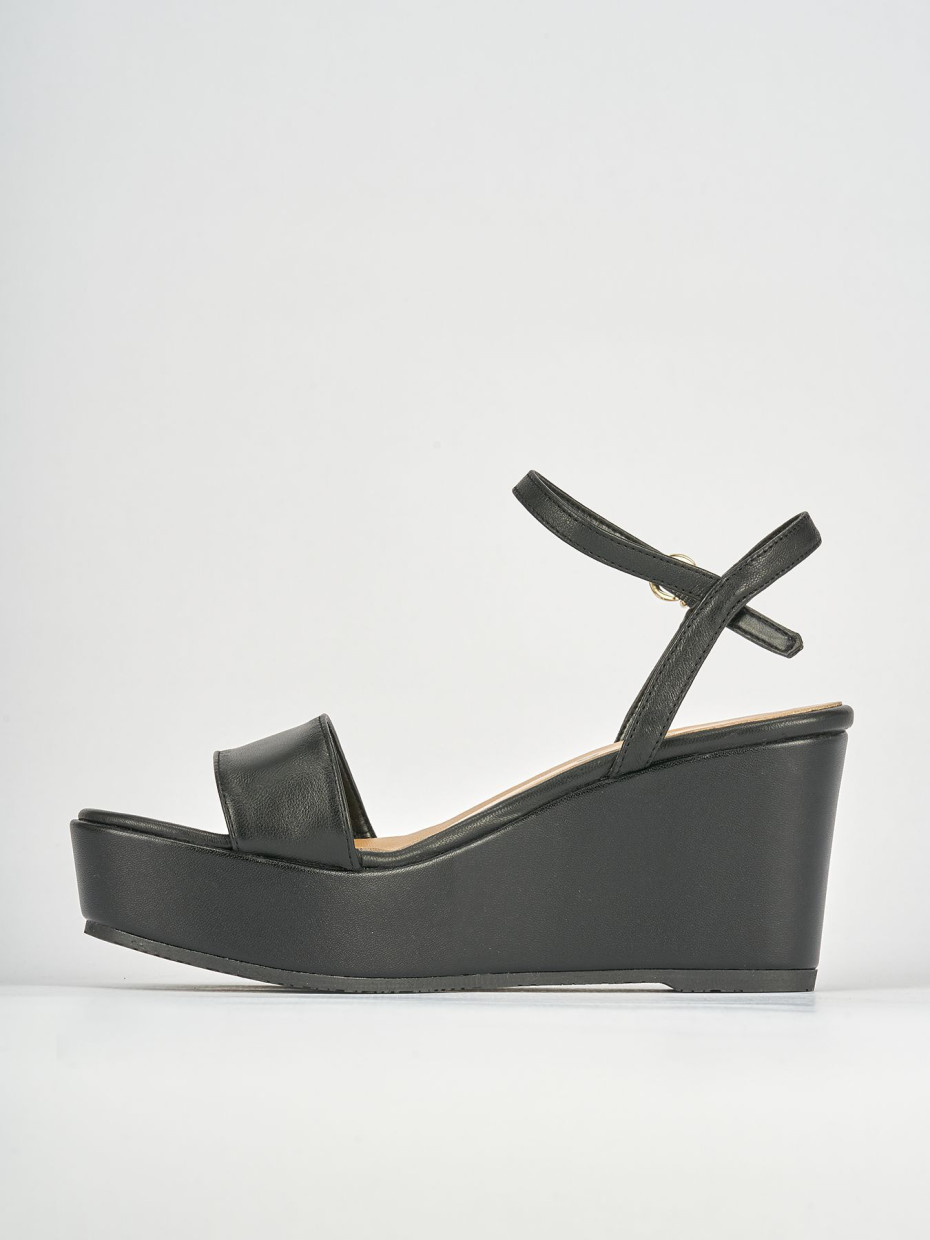 Wedge heels heel 8 cm black leather