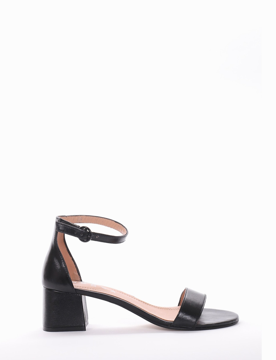 Sandalo tacco 5 cm  nero