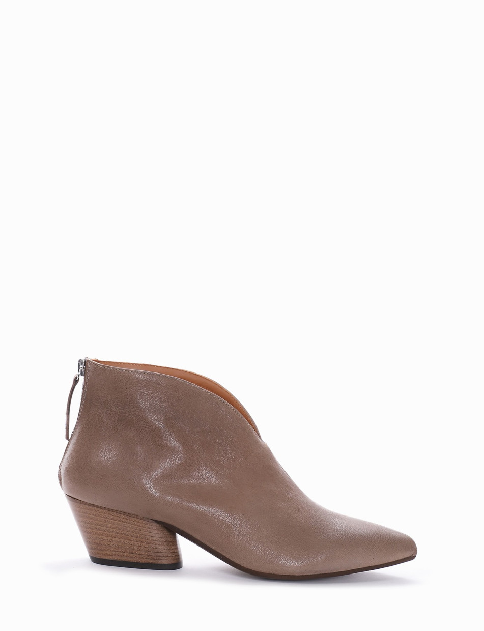 Low heel ankle boots heel 4 cm beige leather