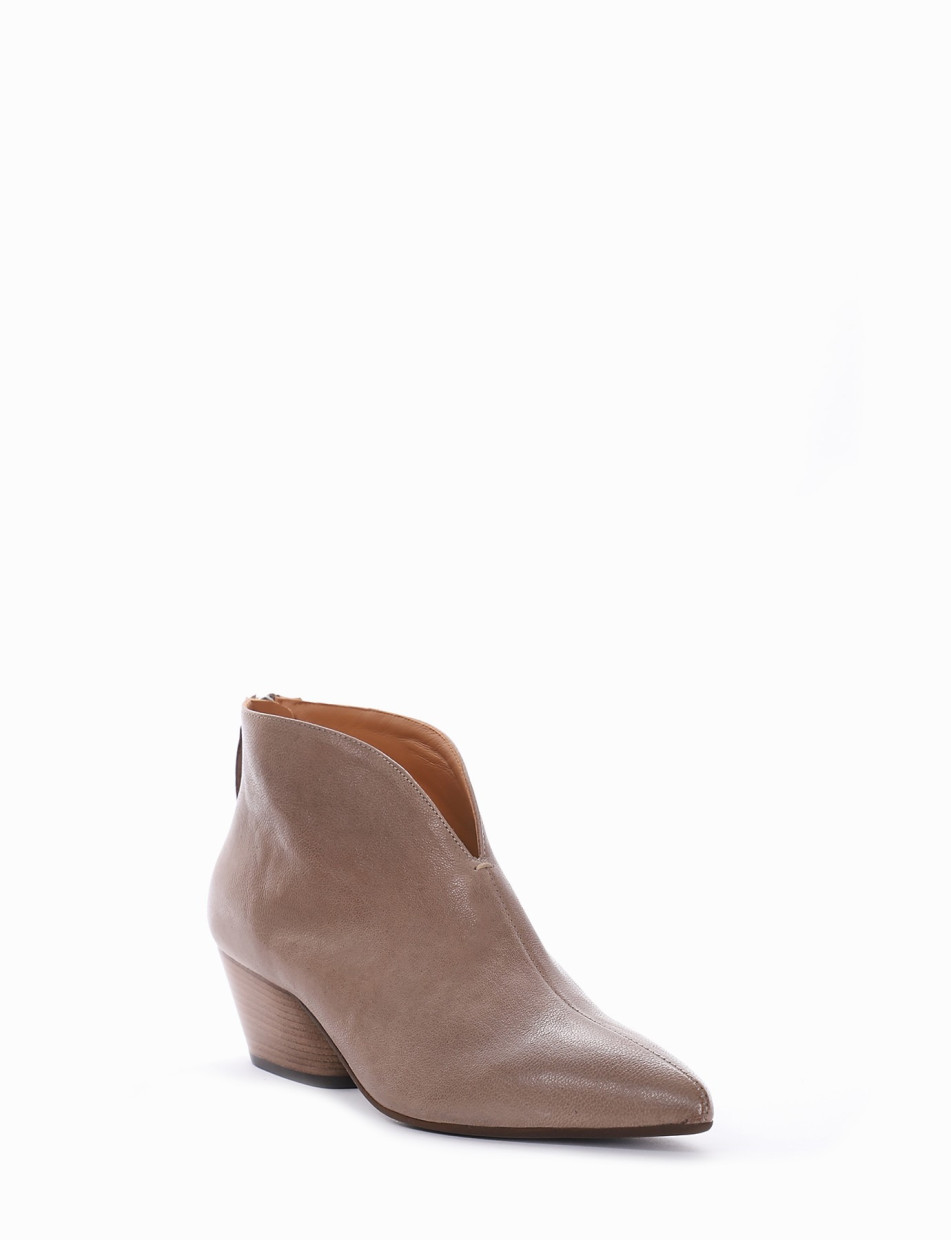 Low heel ankle boots heel 4 cm beige leather