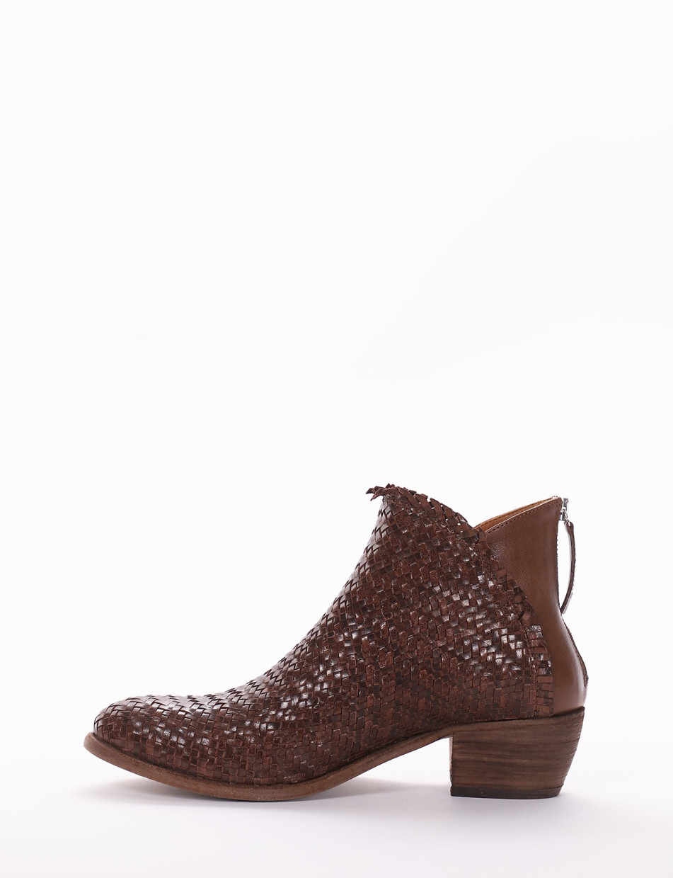 Low heel ankle boots heel 4 cm brown leather