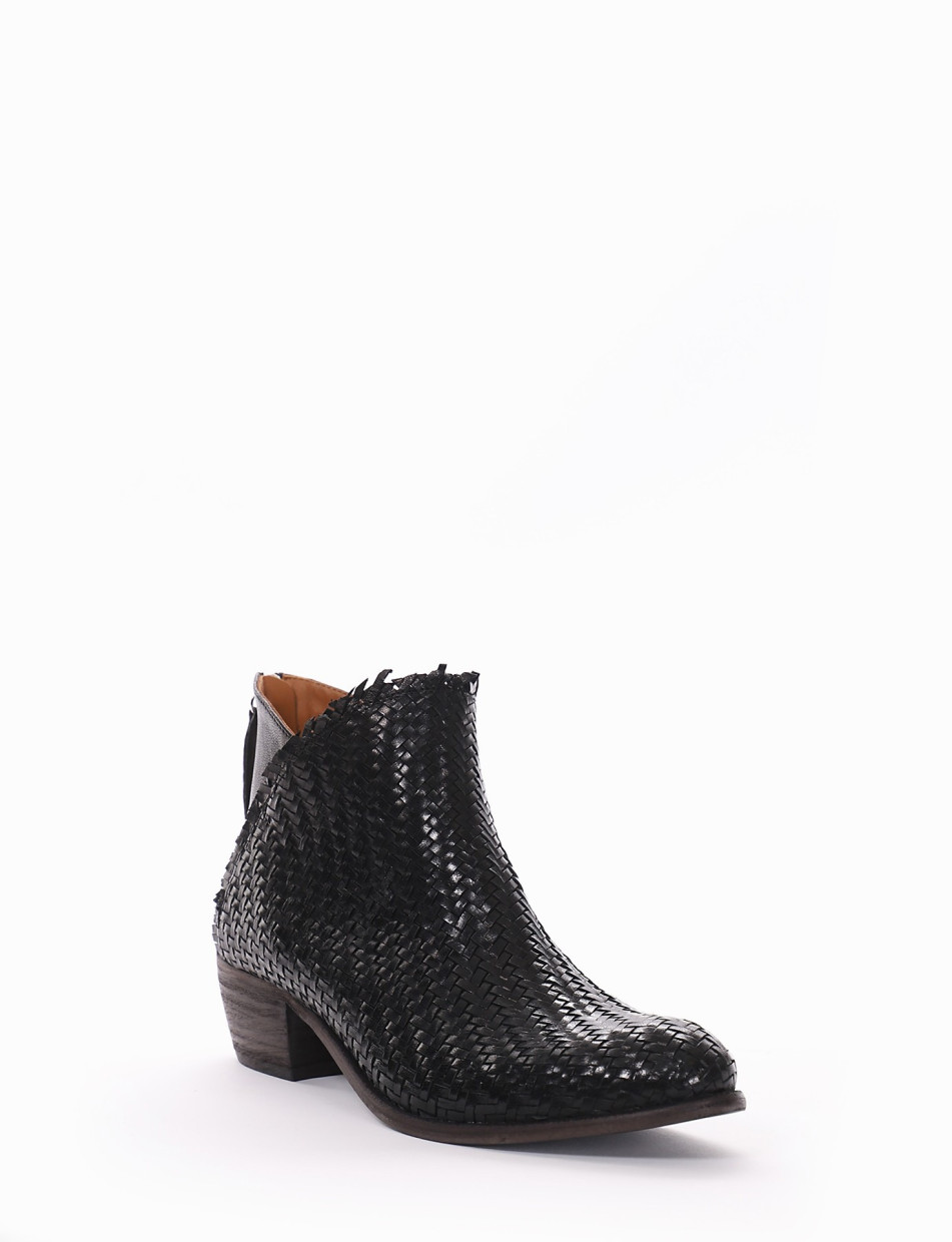 Low heel ankle boots heel 4 cm black leather