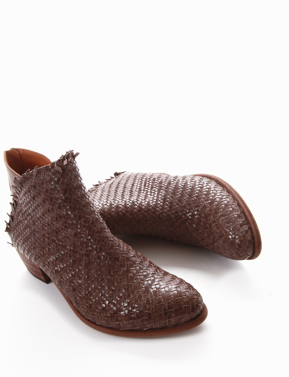 Low heel ankle boots heel 4 cm beige leather