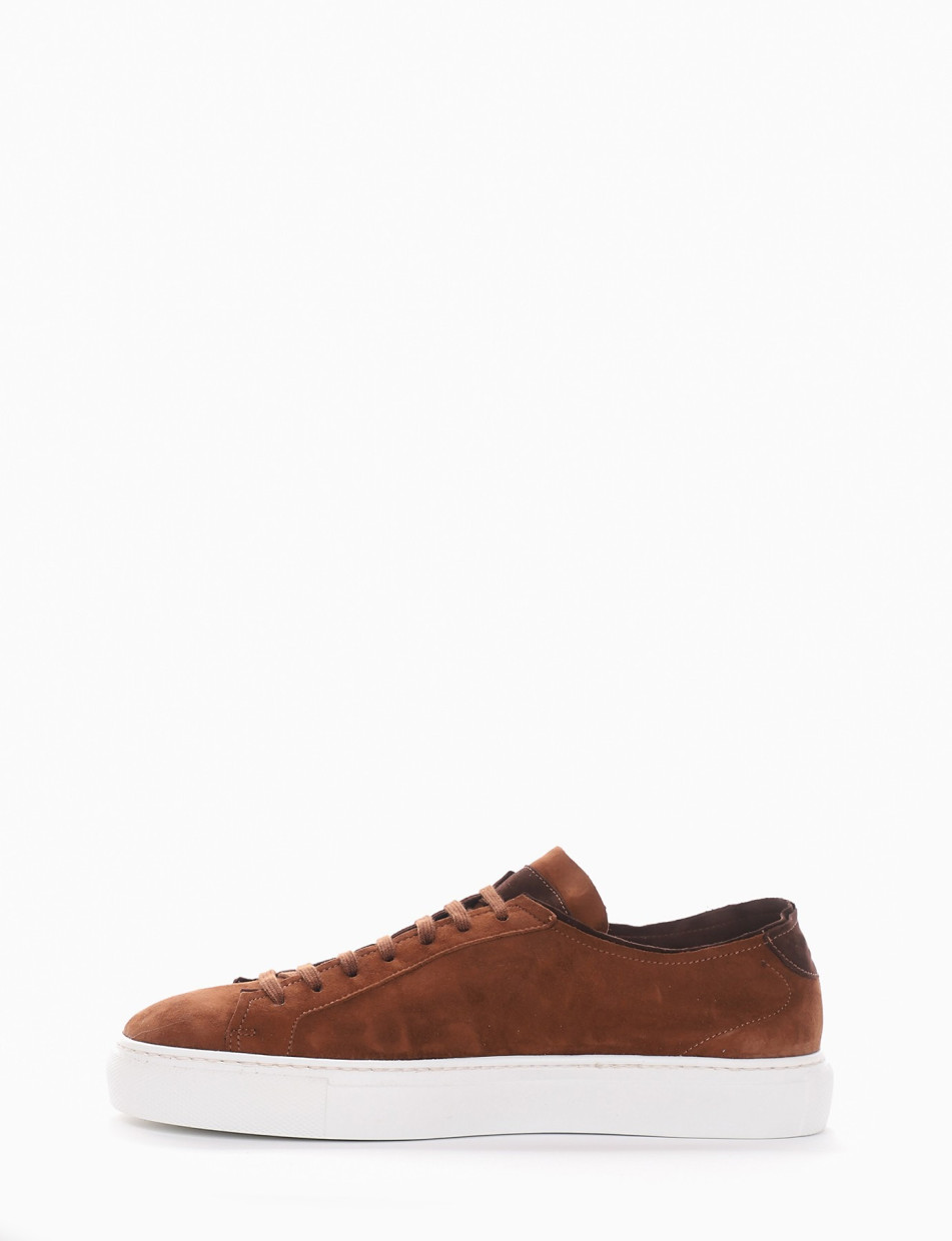Sneakers brown chamois