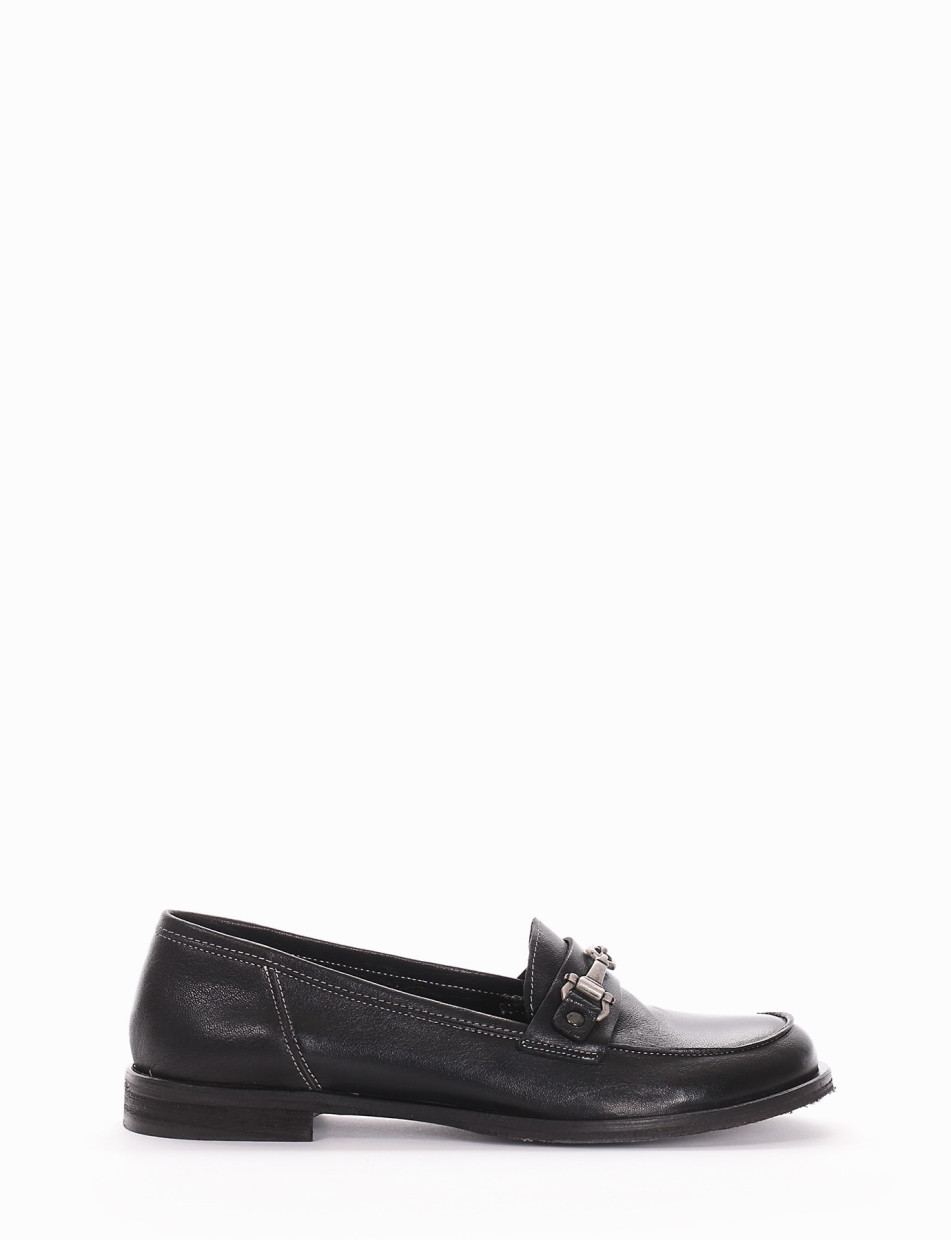 Loafers heel 2 cm black leather