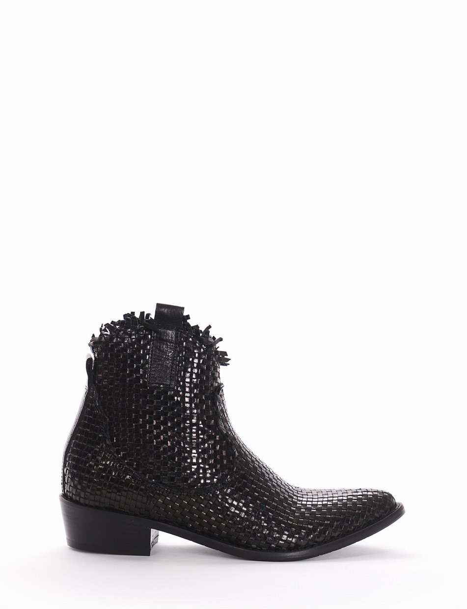 ELEGANT Annika-10 Ankle Boot ANNIKA-10/BLACK - Shiekh