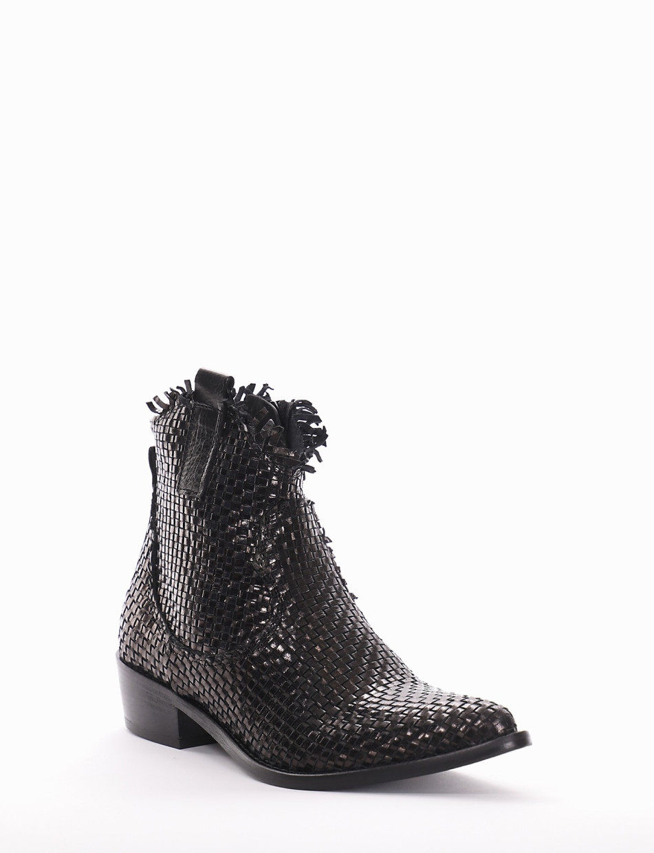 Low heel ankle boots heel 3 cm black leather