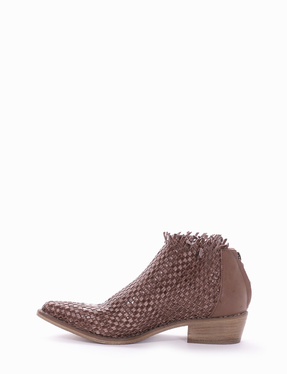 Low heel ankle boots heel 3 cm beige leather