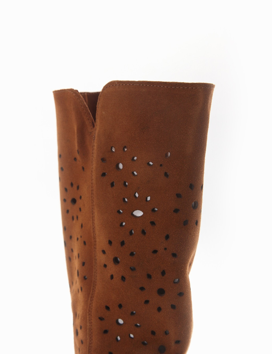 Stivale tacco 2 cm cuoio