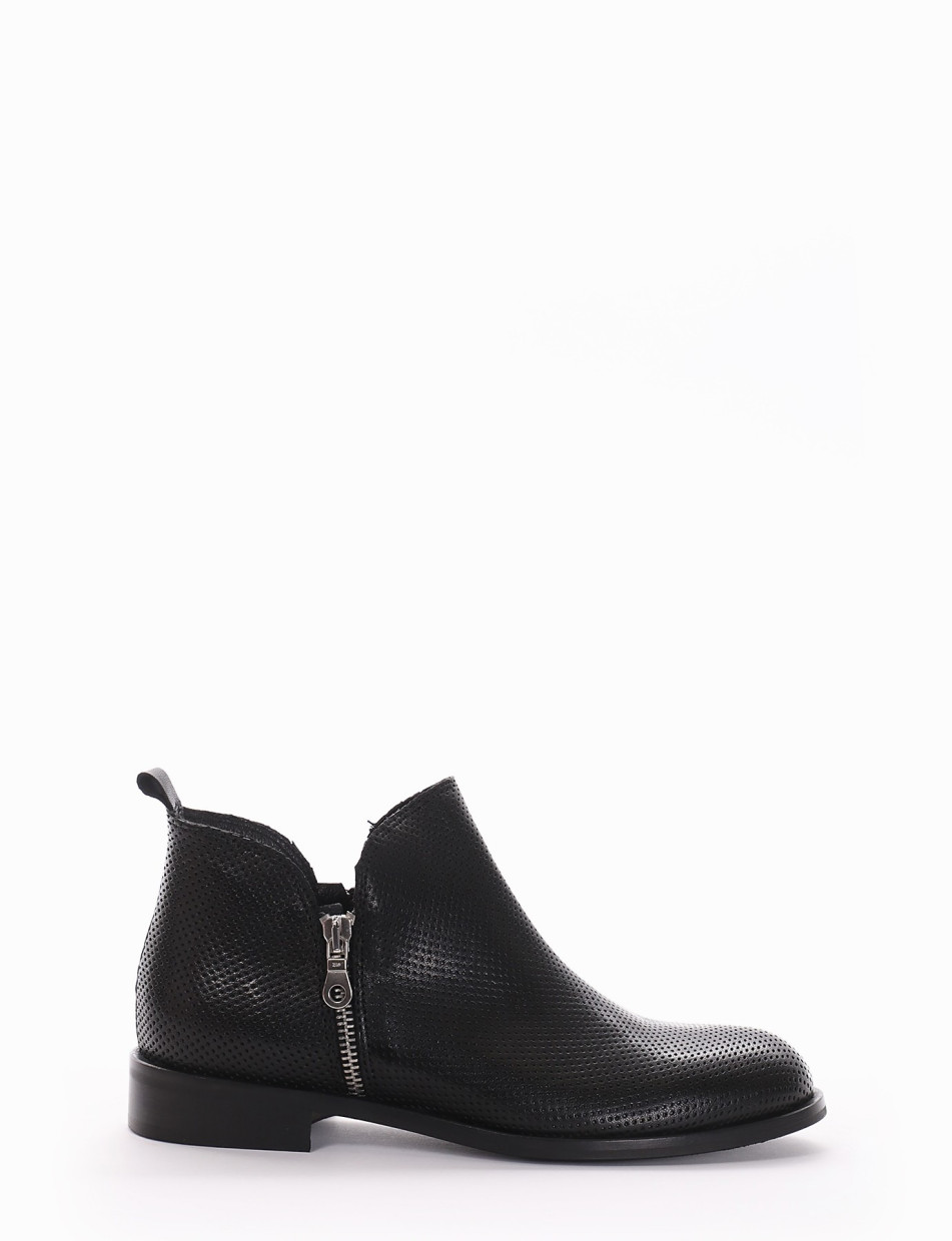 Low heel ankle boots heel 2 cm black leather