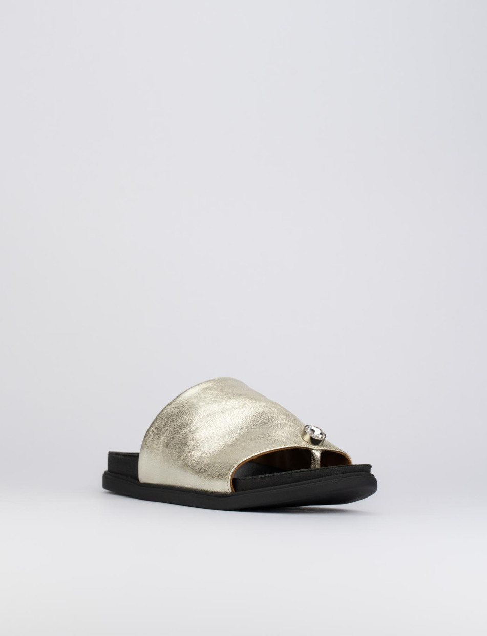 Slippers heel 1 cm gold laminated
