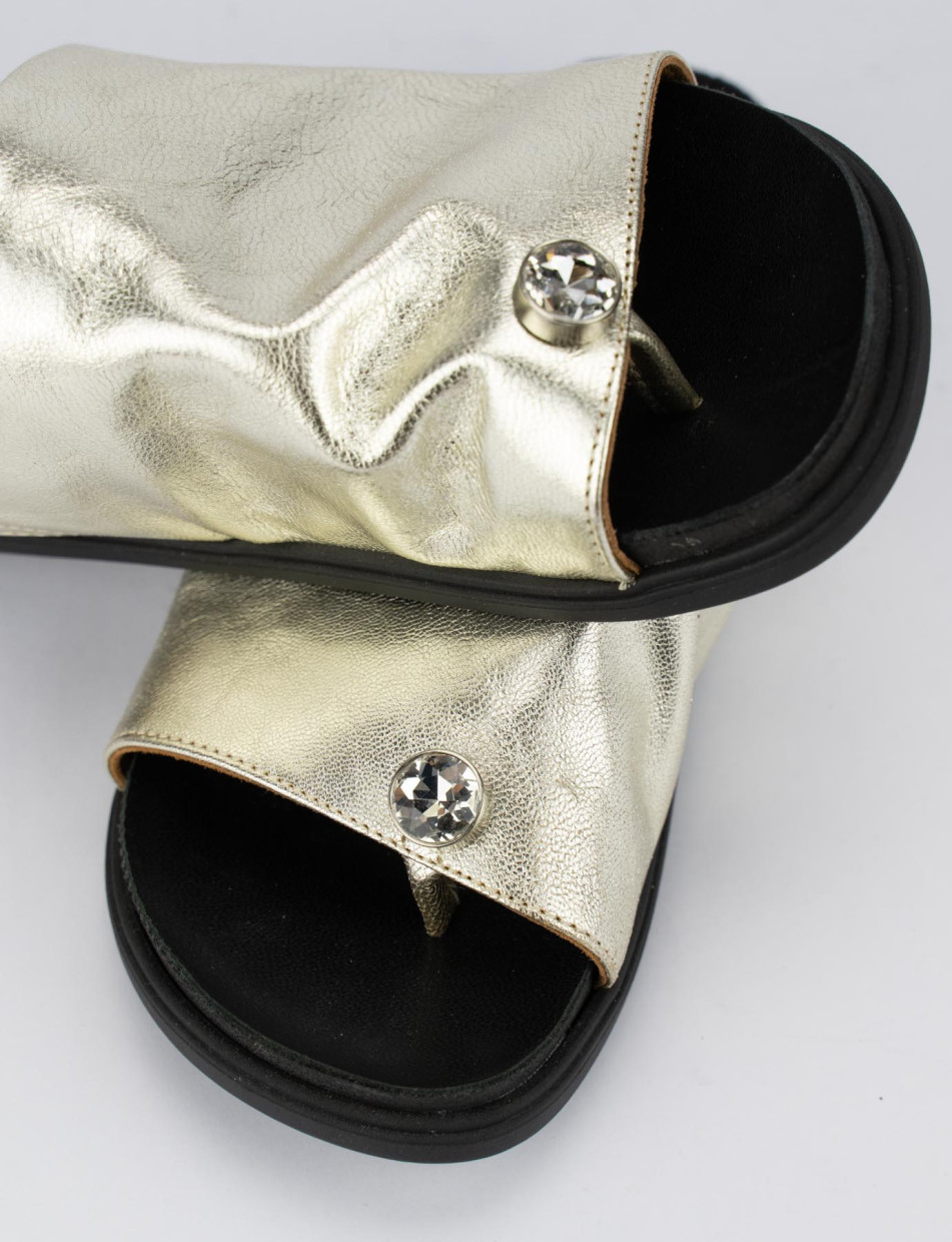 Slippers heel 1 cm gold laminated